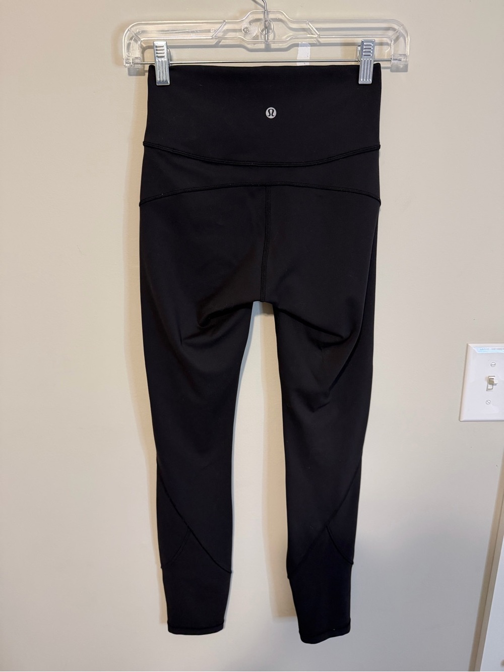 Lululemon In Movement Black High Rise Sculpting Leggings - Picture 5 of 7